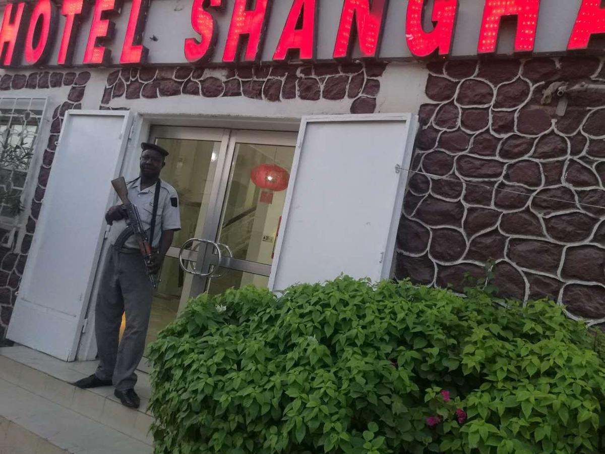 Shanghai Hotel NʼDjamena Kültér fotó